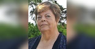 Earlene Heath's Instagram, Twitter & Facebook