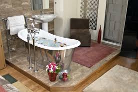 Design 3 loch badewanne wasserhahn wasserbecken armatur. Romantisches Design Mit Einer Badewanne Im Schlafzimmer