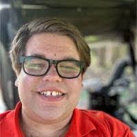 Noah Geer's Instagram, Twitter & Facebook