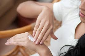 как избавиться от экземы на руках в домашних условиях Ekzema Pod Kontrolem Kak Borotsya S Suhostyu Ruk Zdorovaya Zhizn Zdorove Argumenty I Fakty