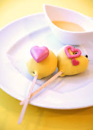 Kuchen am stiel cake pops rezept der geburtstag kleiner kuchen rezepte für kinder kuchen ideen. Cake Pops Kuchen Am Stiel Amore Cake Pops Mit Verpoorten Original Konditoren Weltmeisterin Andrea Schirmaier Huber Kuchenrezepte Mit Eierlikor Verpoorten
