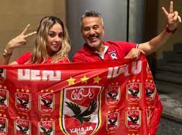 حقق كليب أغنية زحمة الأيام، نحو مليوني مشاهدة منذ طرحها عبر موقع يوتيوب يوم 3 يونيو. ÙˆÙ„Ø§ ØºÙŠØ±Ù‡ ÙŠÙØ±Ø­Ù†ÙŠ Ø¥ÙŠÙ‡Ø§Ø¨ ÙÙ‡Ù…ÙŠ ÙŠØ­ØªÙÙ„ Ø¨ØªØªÙˆÙŠØ¬ Ø§Ù„Ø£Ù‡Ù„ÙŠ Ø¨Ø§Ù„Ø¹Ø§Ø´Ø±Ø© Ø§Ù„Ø§Ù†Ø·Ù„Ø§Ù‚Ø© Ù†ÙŠÙˆØ²