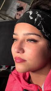 Holy goddess 🤩 Left no crumbs not even for a mouse 😤😤🍃💚  #greeneyegoddess #prettyface