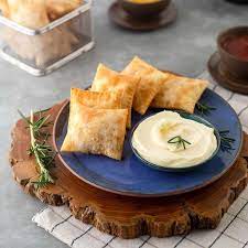Mini Pastel Frito De Frango Com Catupiry Padaria Vianney