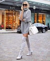 35 Ways To Style Oversized Sweaters In 2020 Fashion Inspiration And Discovery Fashion Trends Winter Fall Winter Fashion Trends Autumn Winter Fashion