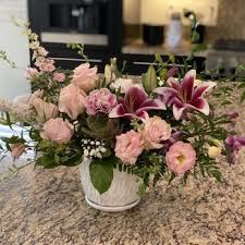 David jeffrey's flowers on the boulevard is located at 1285 e thousand oaks blvd, thousand oaks, ca 91362. Blue Violet Flowers 75 Photos 30 Reviews Florists 1362 E Thousand Oaks Blvd Thousand Oaks Ca Phone Number Products Yelp