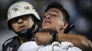 On july, 15, santos faces independiente at estádio urbano caldeira of the conmebol sudamericana in south america. Copa Libertadores Crowd Trouble Sees Santos Vs Independiente Clash Suspended Sporting News Canada