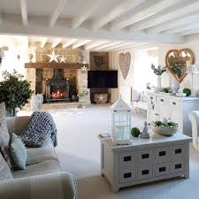 Create A Warm Feel In Your Home In A Modern Country Twist Rustic Barn Stars Hearts And Contemp Warm Home Decor Living Room Decor Country Country House Decor