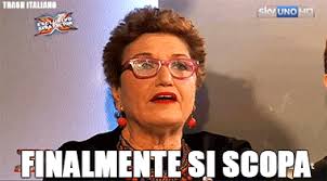 La produttrice è in ospedale. Mara Maionchi Gif Gif Images Download