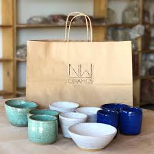 Whether you're looking to try something new, or refresh your skills, mud queen pottery has a class for you. D5fyr Bdf3cwm