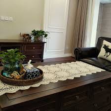 Table runners are a great finishing touch to a beautifully set dining table. Attractive And Modern Dining Table Runner Design Ideas