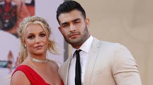 She's the one celebrity who has really been through it—and come out the other side doing better than ever. Britney Spears Boyfriend Calls Her Dad A Total D K Amid Conservatorship Battle Ladbible