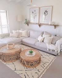 Simple Living Room Decor Ideas Inspirational Best 25 Minimalist Living Rooms Ideas On Pinterest Condo Living Room Living Room Grey Apartment Living Room