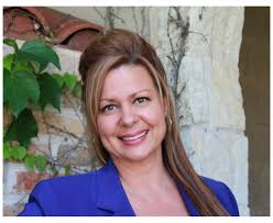 Lisa Vanek's Instagram, Twitter & Facebook