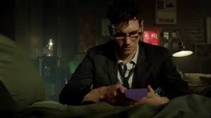 Three new sneak peek clips from 'gotham' season 2 reacquaint us with edward nygma, the reigning penguin and a deposed jim gordon. A Look At Gotham Season 2 Episode 7 Rise Of The Villains Mommy S Little Monster What Else Is On Now