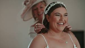 Andrew & Laura's Lush Healey Barn Wedding Highlights Film