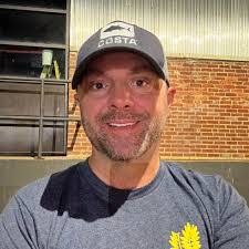 Jason Hackbarth's Instagram, Twitter & Facebook