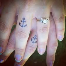 Some couples are even getting pinky and the brain tattoos! Ideas For Couple Ring Tattoos Chamei Tattoo å‰å¦¹åˆºé' Facebook