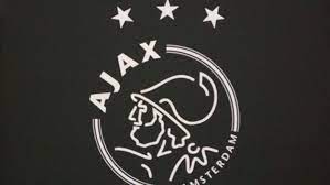 Paríž vytvára so svojimi predmestiami a satelitnými. Mehrere Coronafalle Bei Ajax Amsterdam Niederlande Sportnews Bz