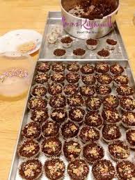Bismillahirrahmanirrahim, biskut raya yang mudah. Resepi Ekspres Biskut Coklat Nestum Oreo Tanpa Bakar 20 Minit Siap