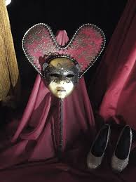 Queen Of Hearts Mask And Shoes Once Upon A Time Diy Fairy Tale Costumes Queen Of Hearts Fairy Tales