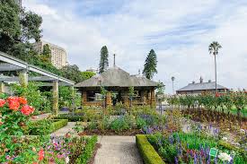 Entry to the gardens is free, except for the tropical centre, where a small entry fee is charged. Royal Botanic Gardens Sydney Wedding Ceremony Locations