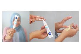 Saran sunscreen, harga affordable, tidak whitecast kalo bisa dan ringan di kulit, kira2 apa ya? Nivea Sun Serum Sunscreen Ringan Untuk Pengguna Make Up Trimiyati Yuliana