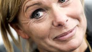 Mia Holm's Instagram, Twitter & Facebook