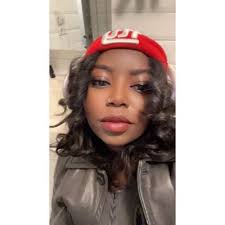 Erin Stover (@erinrstover)