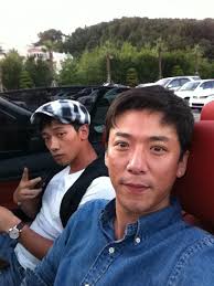 11.Dece12.11[pic][Engtrans]BI Rain with Ronnie Yang by (Ronnie Yang  twitter)