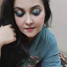 Huma afzal homebased saloon