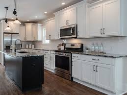 Choice Essentials Brentwood Summit Kitchen Choice Cabinet Kitchen Cabinet Colors Kitchen Cabinets Cabinet Colors