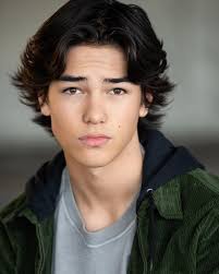 Alien Xmas (TV Special 2020)