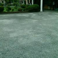 Keadaan okt yang maut dipercayai terjatuh dari tingkat lima mahkamah sesyen dan majistret pulau pinang, hari ini. Mahkamah Majistret Gerichtsgebaude In Sungai Jawi