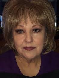 Faye Meyer's Instagram, Twitter & Facebook