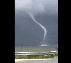 How to use waterspout in a sentence. Very Windy Florida Man Captures Video Of Waterspout Near St George Island