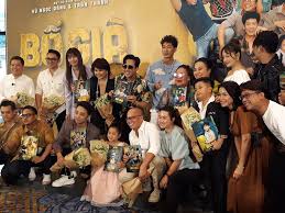 Những bộ phim hay nhất, xem phim online, xem phim miễn phí, tvb, tội phạm, tình yêu phim ma, marvel, cảnh sát, người ngoài hành, phim viễn tưởng hay, ma cà rồng, quái vật, người máy, phim. Tráº¥n Thanh Ä'áº§u TÆ° Gáº§n 1 Triá»‡u Usd Cho Bá»' Gia Bao NgÆ°á»i Lao Ä'á»™ng