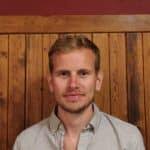 Mastering Customer Experience Research: Observation vs. Insight