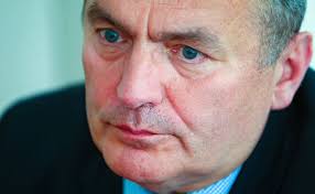 A liberalizmus totálisan fel akarja számolni az ellenfeleit, ennek érdekében félrevezeti és manipulálja az embereket. Thurmer Gyula A Munkaspart Fopolgarmester Jeloltje