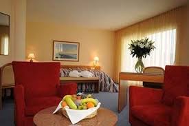 Hotel des bains de saillon features a. Hotel In Saillon Hotel Des Bains De Saillon Ticati Com