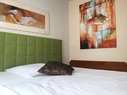 L'hotel alt düsseldorf offre un servizio di lavanderia. Hotel Alt Dusseldorf Willkommen Im Hotel Alt Dusseldorf