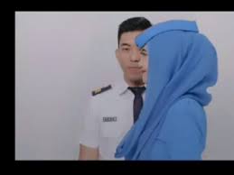 Ini bercerita tentang pengalamanku dengan erny yang merupakan seorang penyanyi dangdut, sebenernya musik dangdut bukan seleraku. Kisah Cinta Masinis Dengan Pramugari Kereta Jarang Ketemu Hingga Endingnya Bahagia Indozone Id