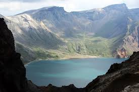 에베레스트 산 폭포 자연 여행 야외 painting. ì•„ ë°±ë'ì‚° ì–¸ì  ê°„ ë‚¨ë¶ ì •ìƒì´ ì†ìž¡ì€ ê³³ì—ì„œ í†µì¼ ë…¸ëž˜ë¥¼