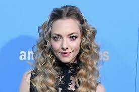 Amanda seyfried and meryl streep in mamma mia: Amanda Seyfried Age Birthday Height Net Worth Family Salary