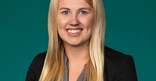 Vicki Howe's Instagram, Twitter & Facebook