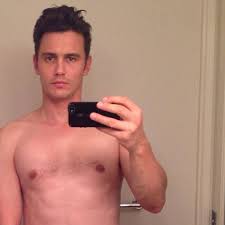 Download and use 1,000+ selfie stock photos for free. James Franco Nackt Selfie Vor Spiegel Intouch