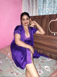 Desi randi nude show