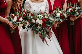 Found north of seattle, everett is the largest city in snohomish county in washington. Flora D Amore By Stadium Flowers Florists The Knot