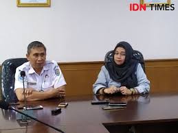 Akan tetapi, dibalik ongkos yang murah meriah tersebut, terdapat beberapa masalah yang ada. Trans Jogja Akan Dibuatkan Jalur Khusus Dan Pemasangan Gps