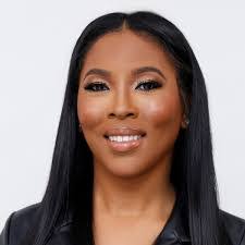 Erica Travis's Instagram, Twitter & Facebook